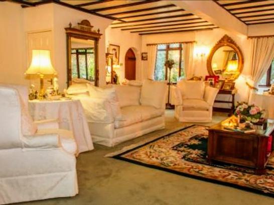 Bed and Breakfast Tudor Place Уиннерш Экстерьер фото