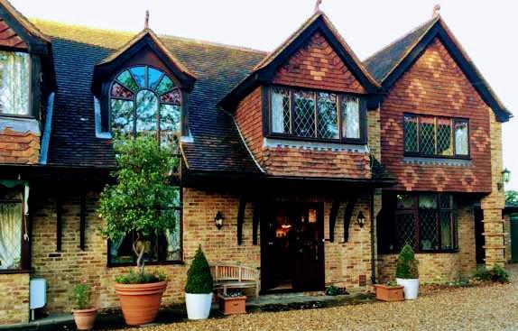 Bed and Breakfast Tudor Place Уиннерш Экстерьер фото
