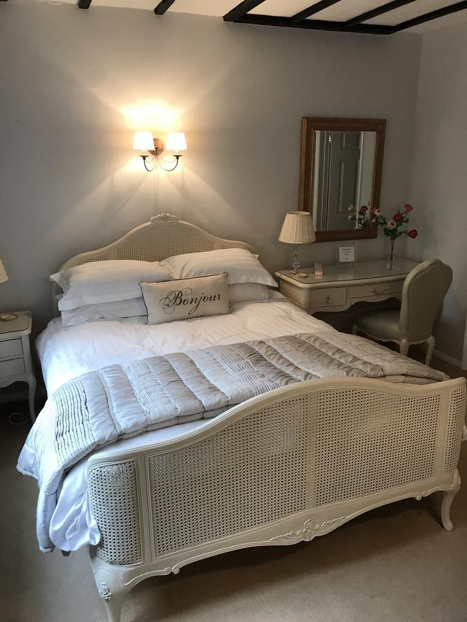 Bed and Breakfast Tudor Place Уиннерш Экстерьер фото
